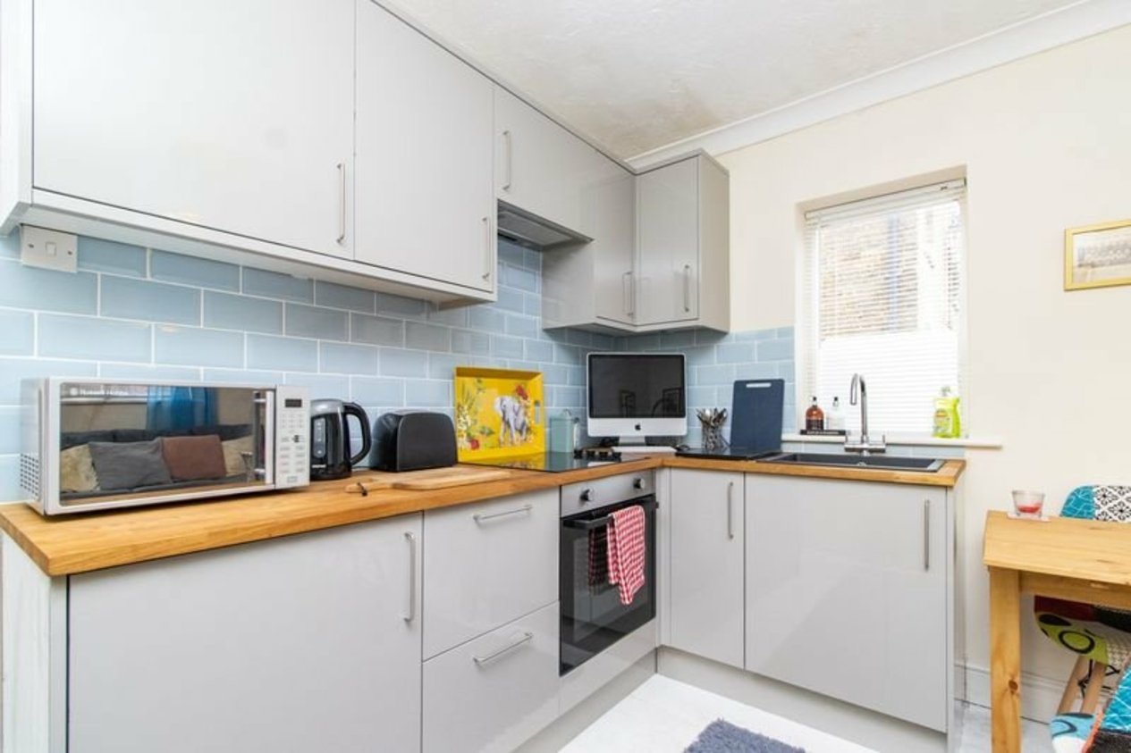 Properties To Let in 26 Gordon Road Cliftonville