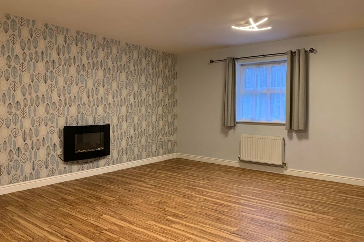 Properties Let in 32 Cheney Road Minster