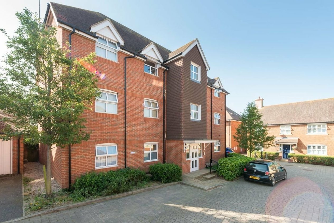 Properties Let in 32 Cheney Road Minster