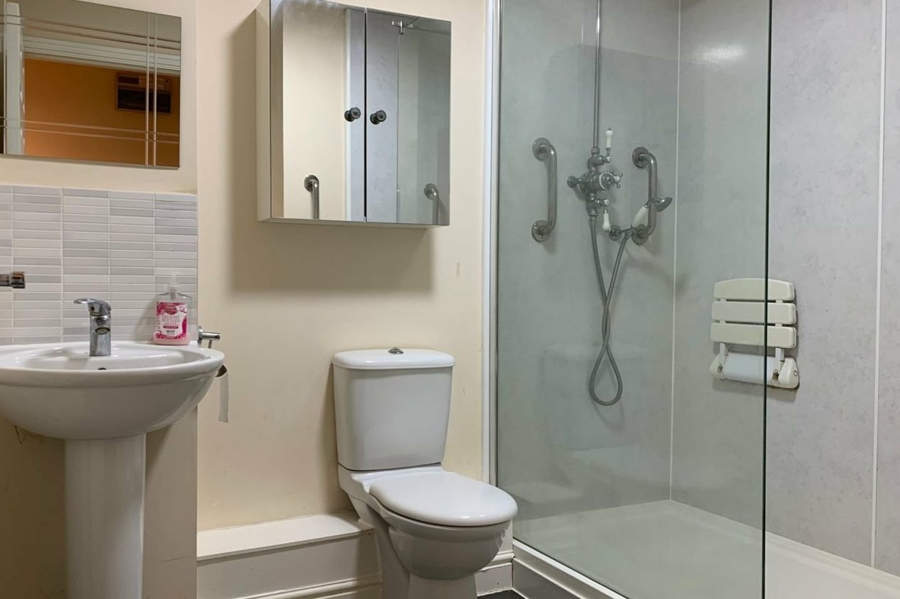 Properties Let in 32 Cheney Road Minster
