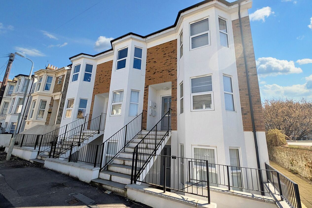 Properties To Let in Albert Road  Dover