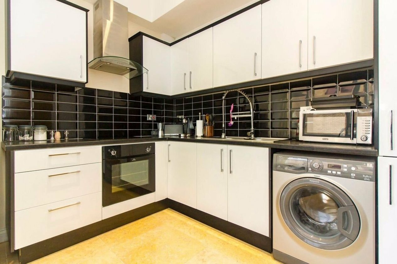 Properties To Let in Albion House 22 Sandgate Road