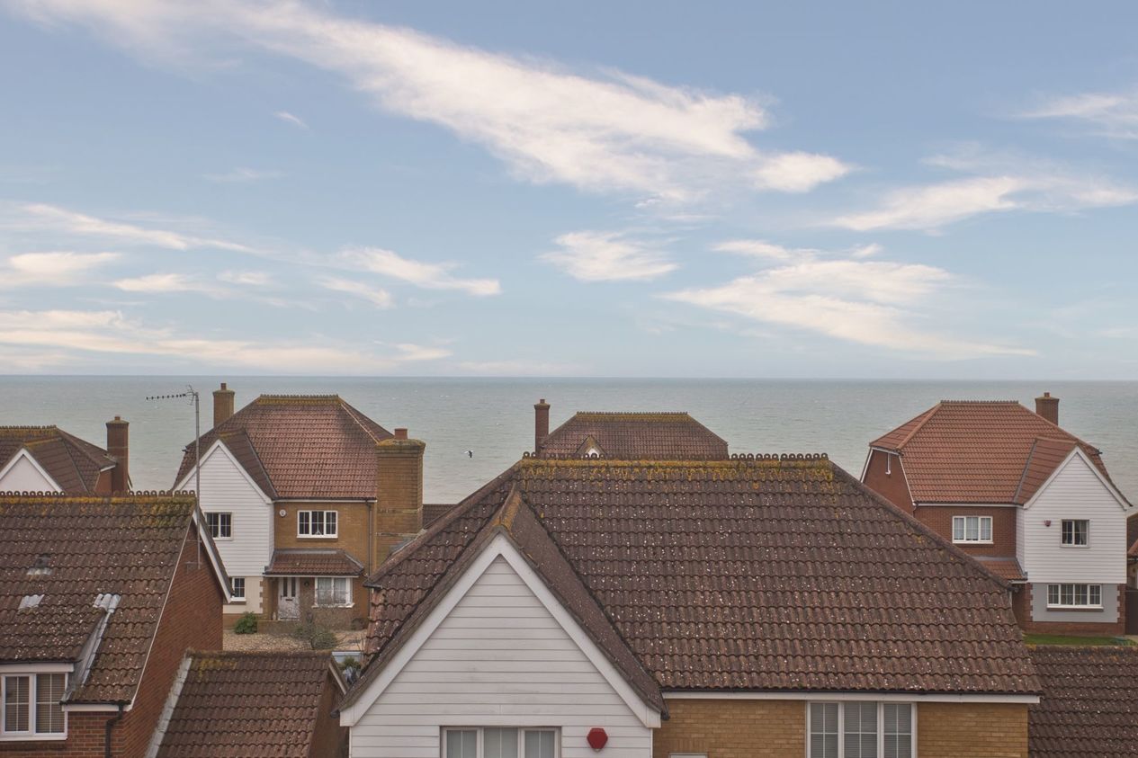 Properties Let Agreed in Alexandra Corniche  Hythe