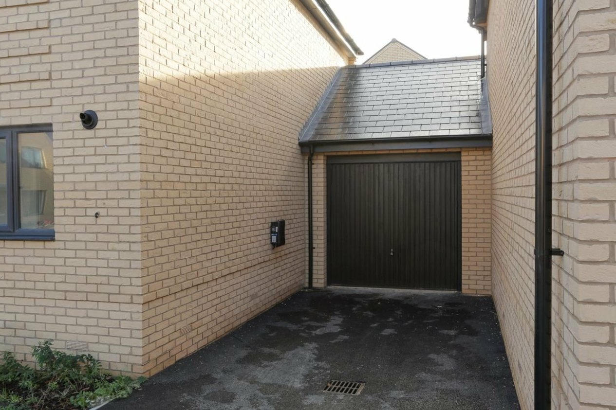 Properties To Let in Appleton Road Folkestone