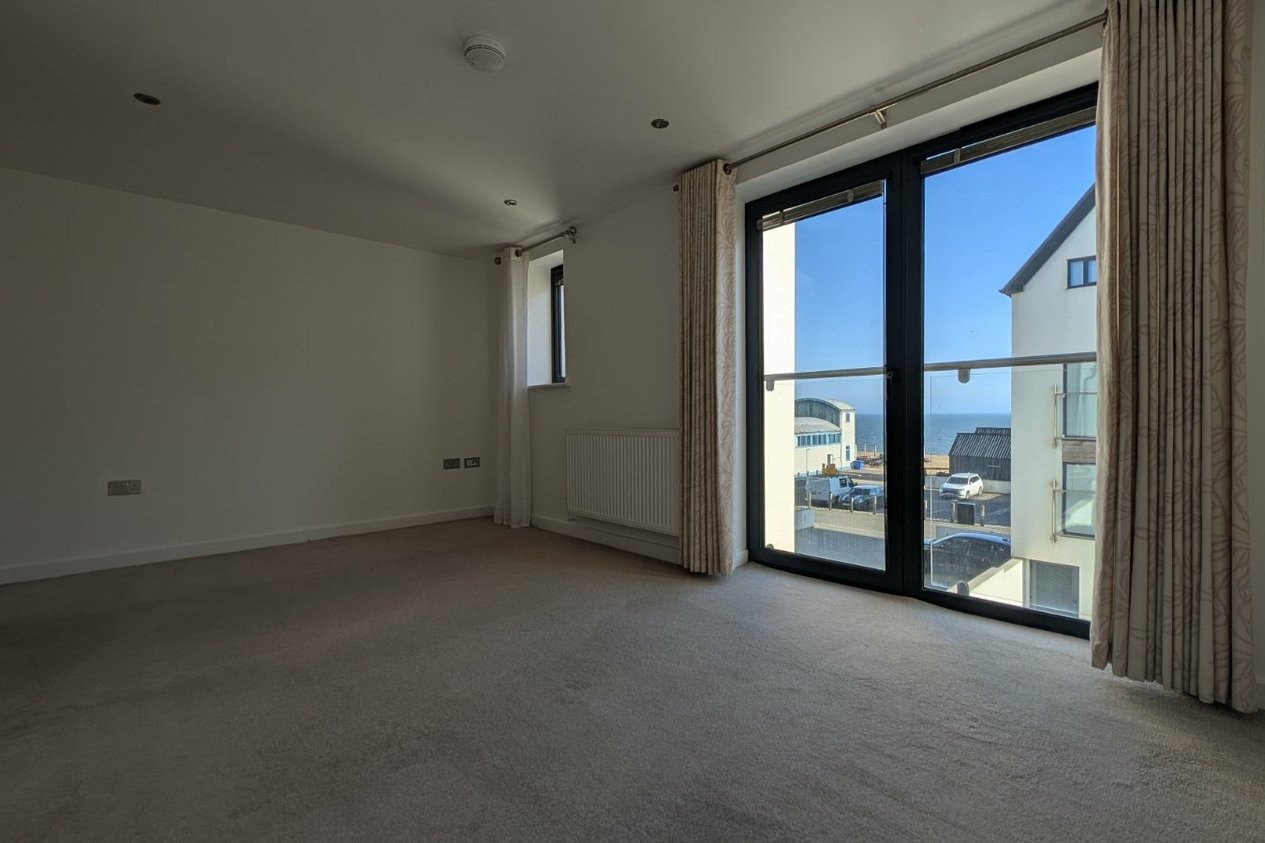 Properties Let in Bay Side Range Road