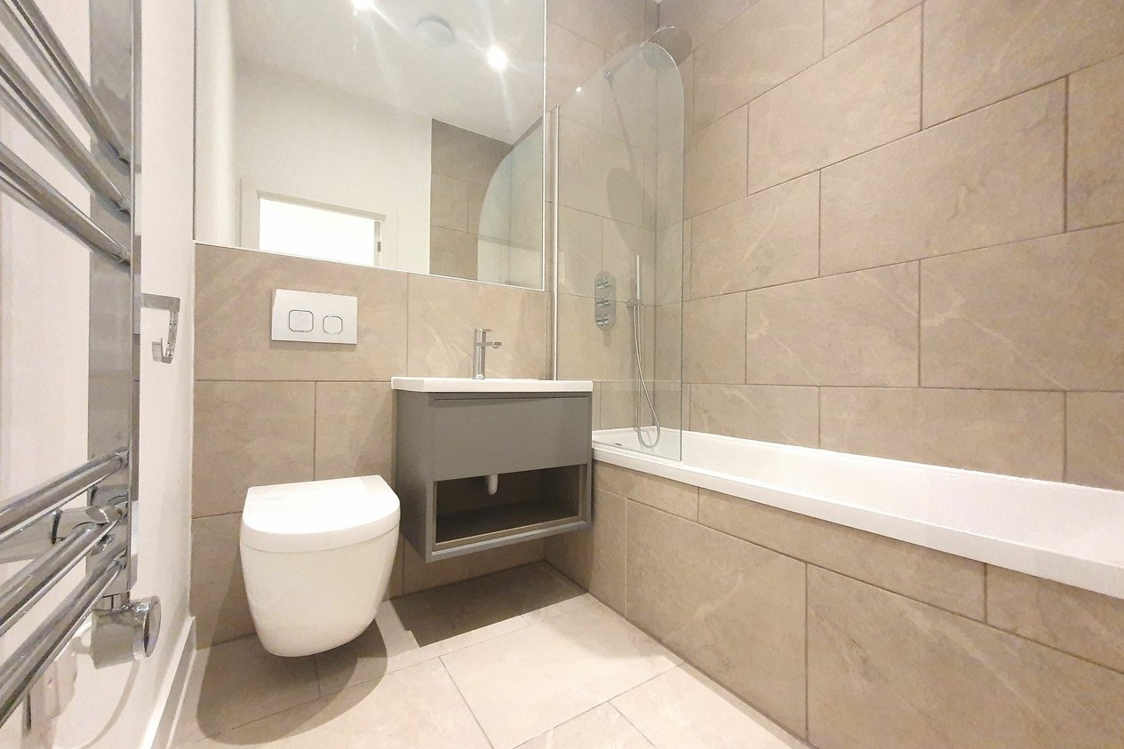 Properties To Let in Bay View Apartments  Wraik Hill