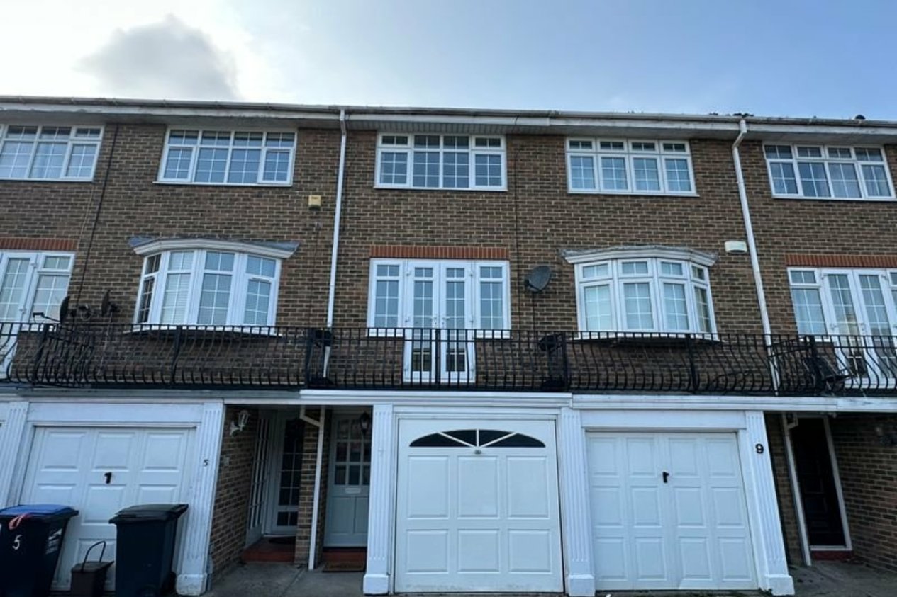 Properties Let in Beach Road Westgate-On-Sea