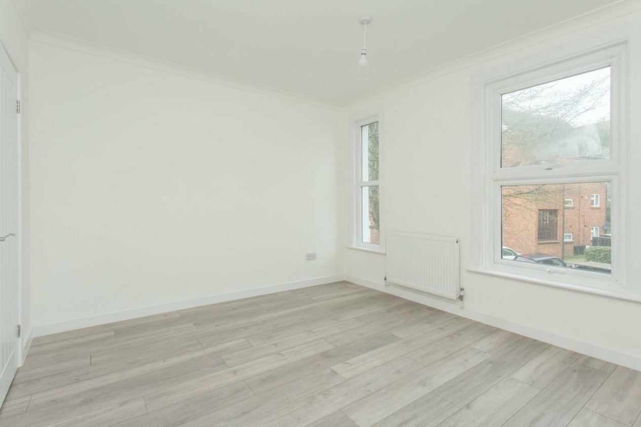 Properties To Let in Bradstone New Road Folkestone