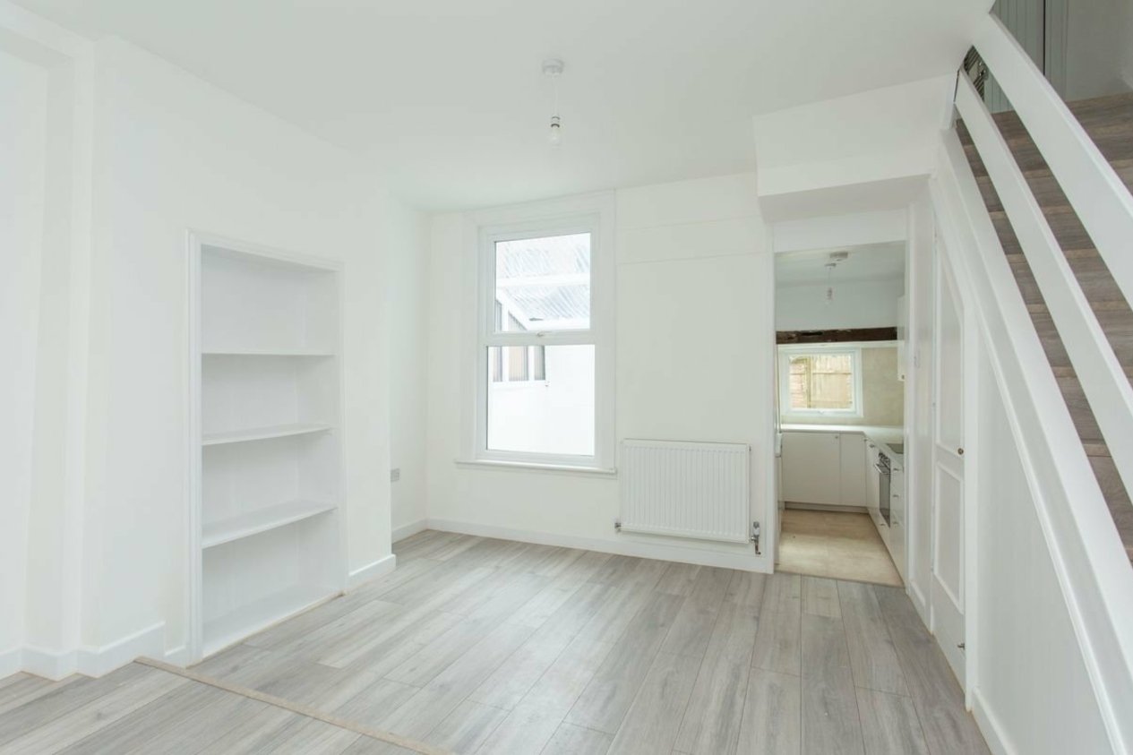 Properties To Let in Bradstone New Road Folkestone
