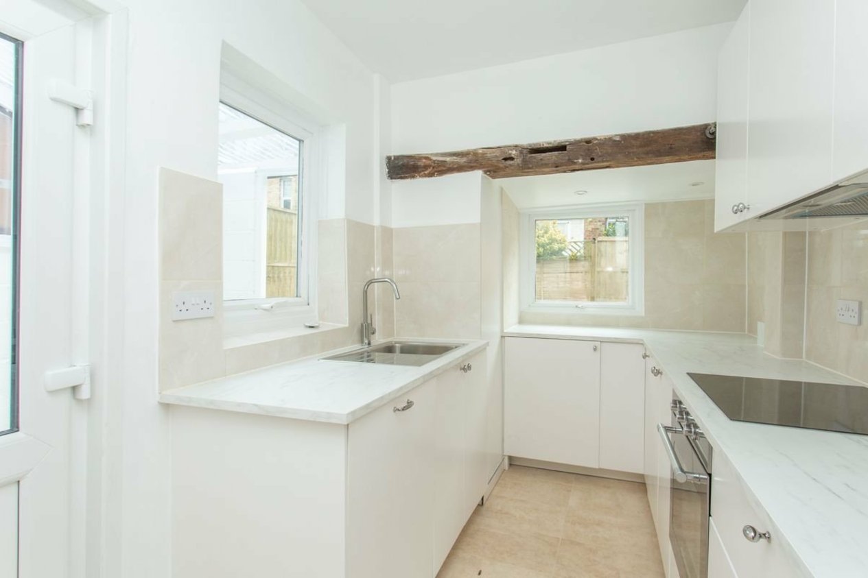 Properties To Let in Bradstone New Road Folkestone