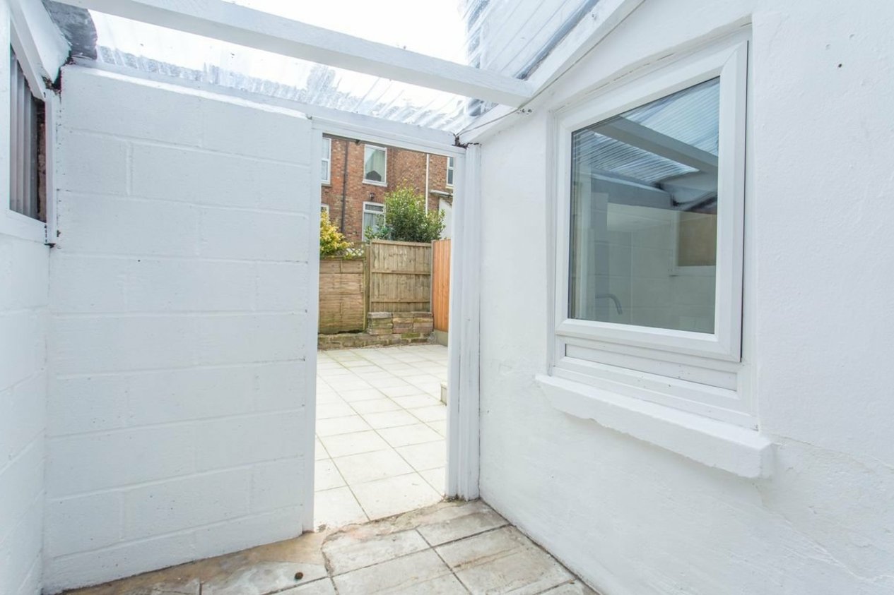 Properties To Let in Bradstone New Road Folkestone
