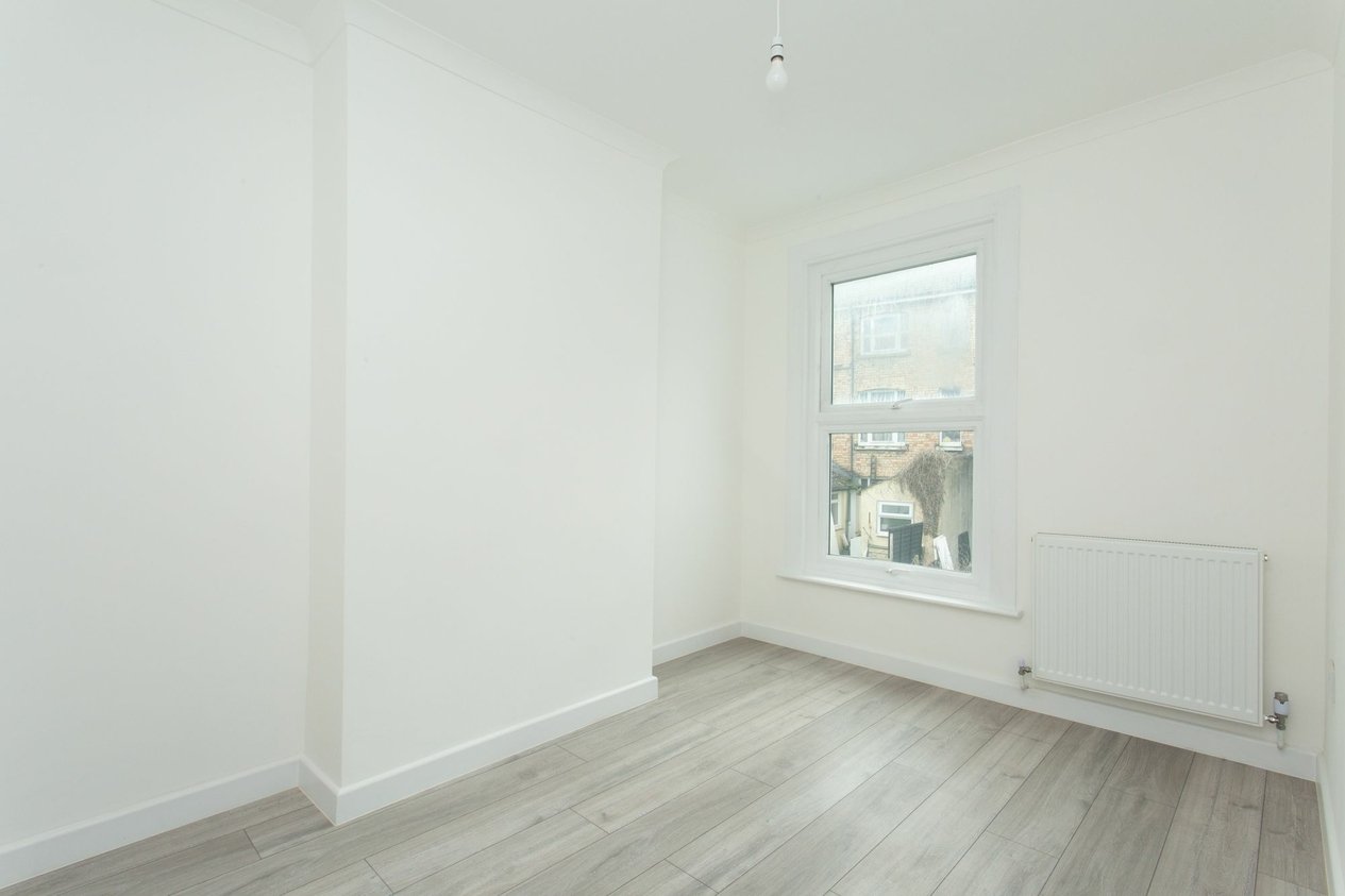 Properties To Let in Bradstone New Road  Folkestone