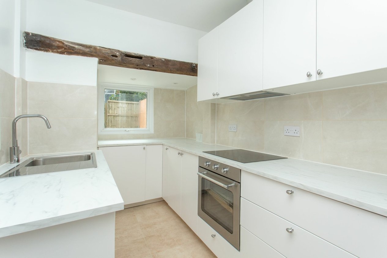 Properties To Let in Bradstone New Road  Folkestone
