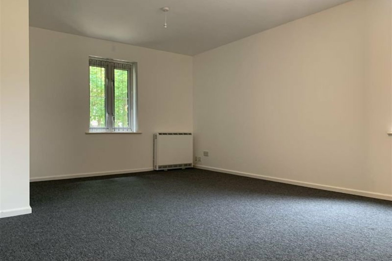 Properties Under Offer in Burgess Close Minster
