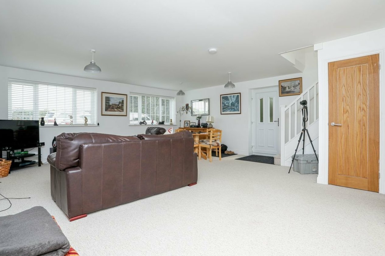 Properties To Let in Canterbury Road Selsted