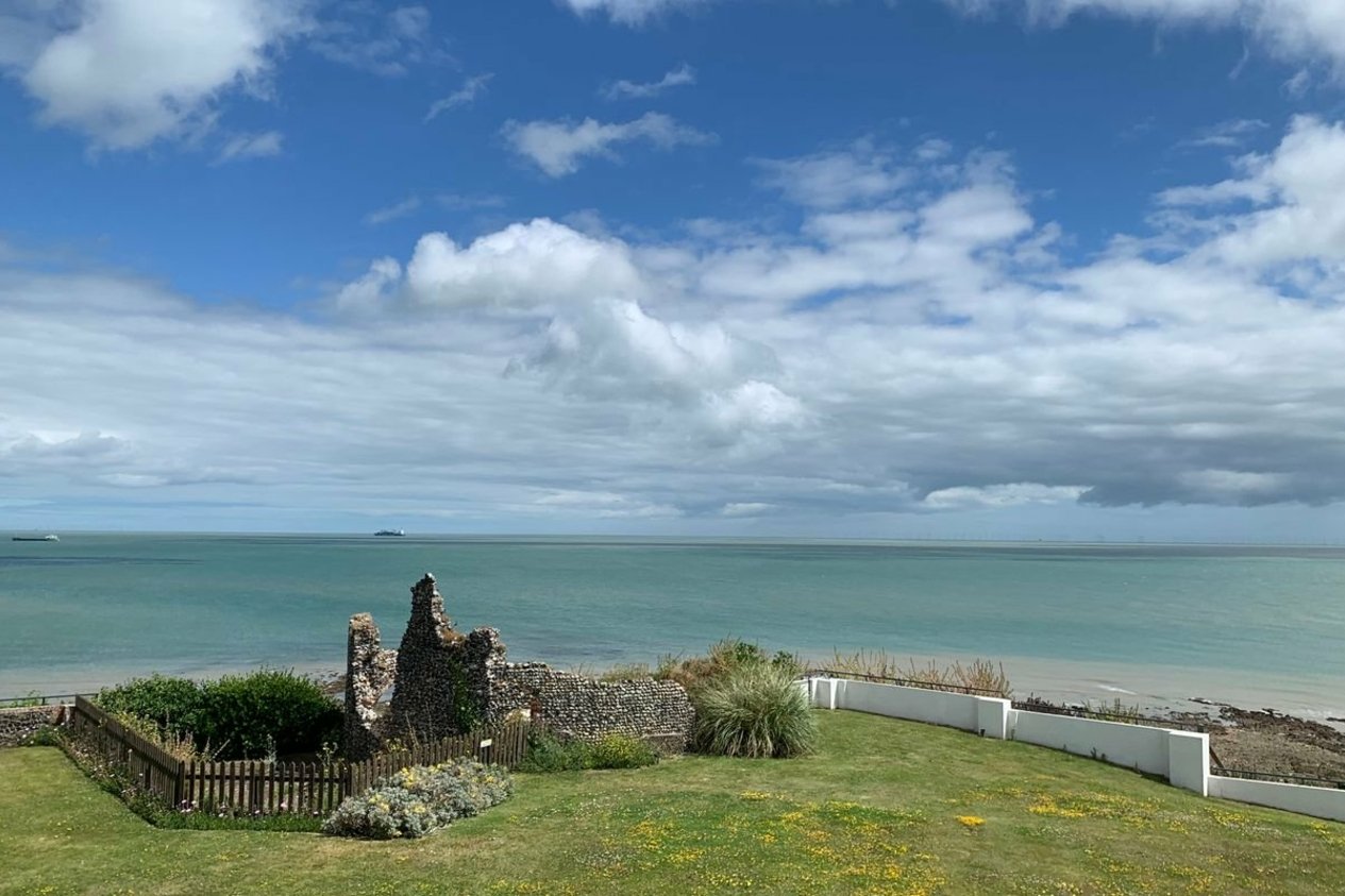 Properties To Let in Castle View Joss Gap Road
