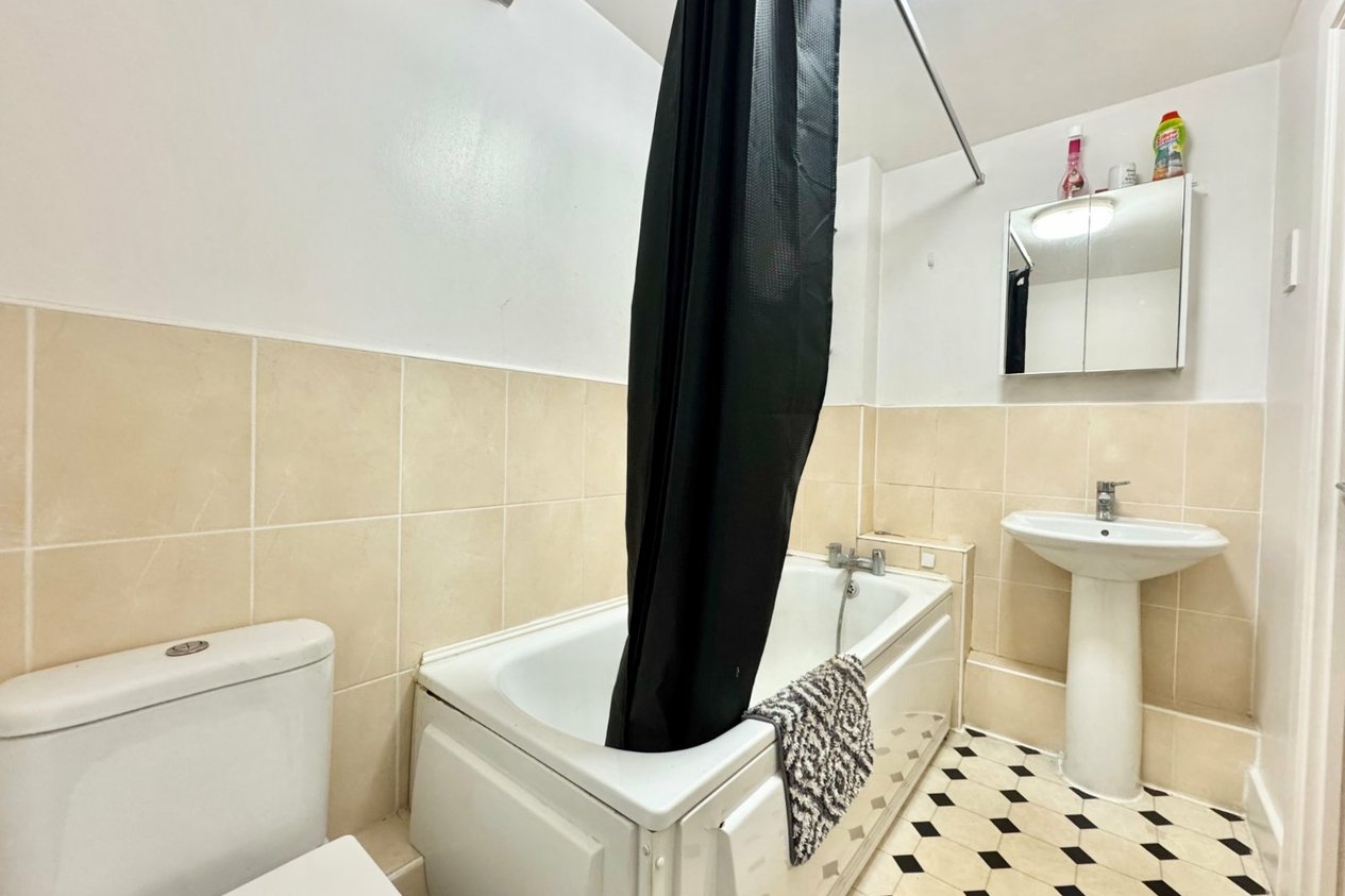 Properties Let Agreed in Cecilia Road 