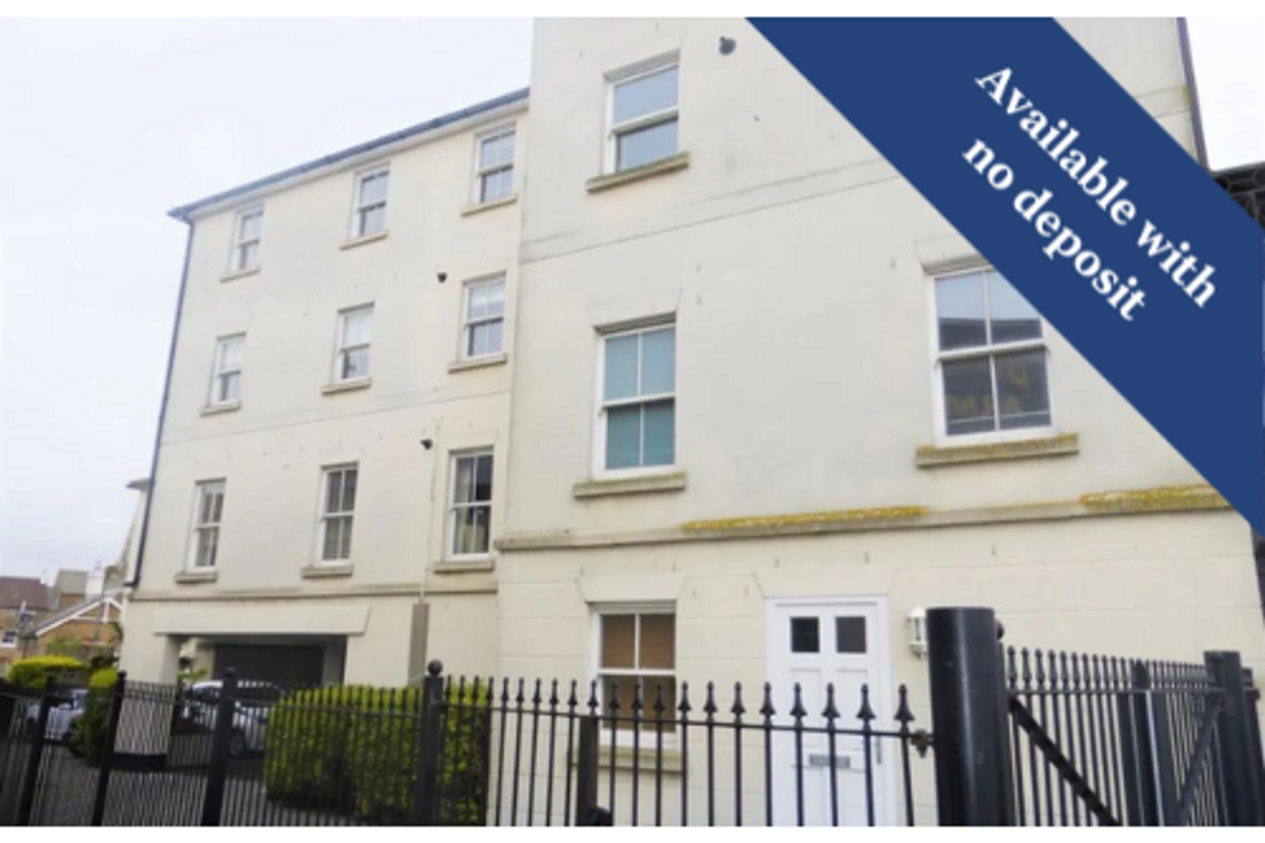 Properties Let Agreed in Central Parade  Bay View