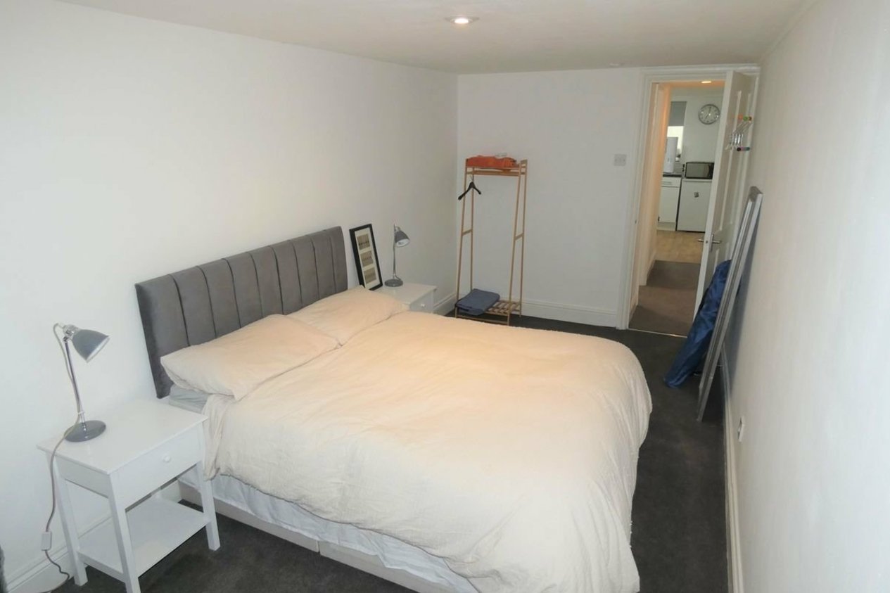 Properties To Let in Central Parade Herne Bay