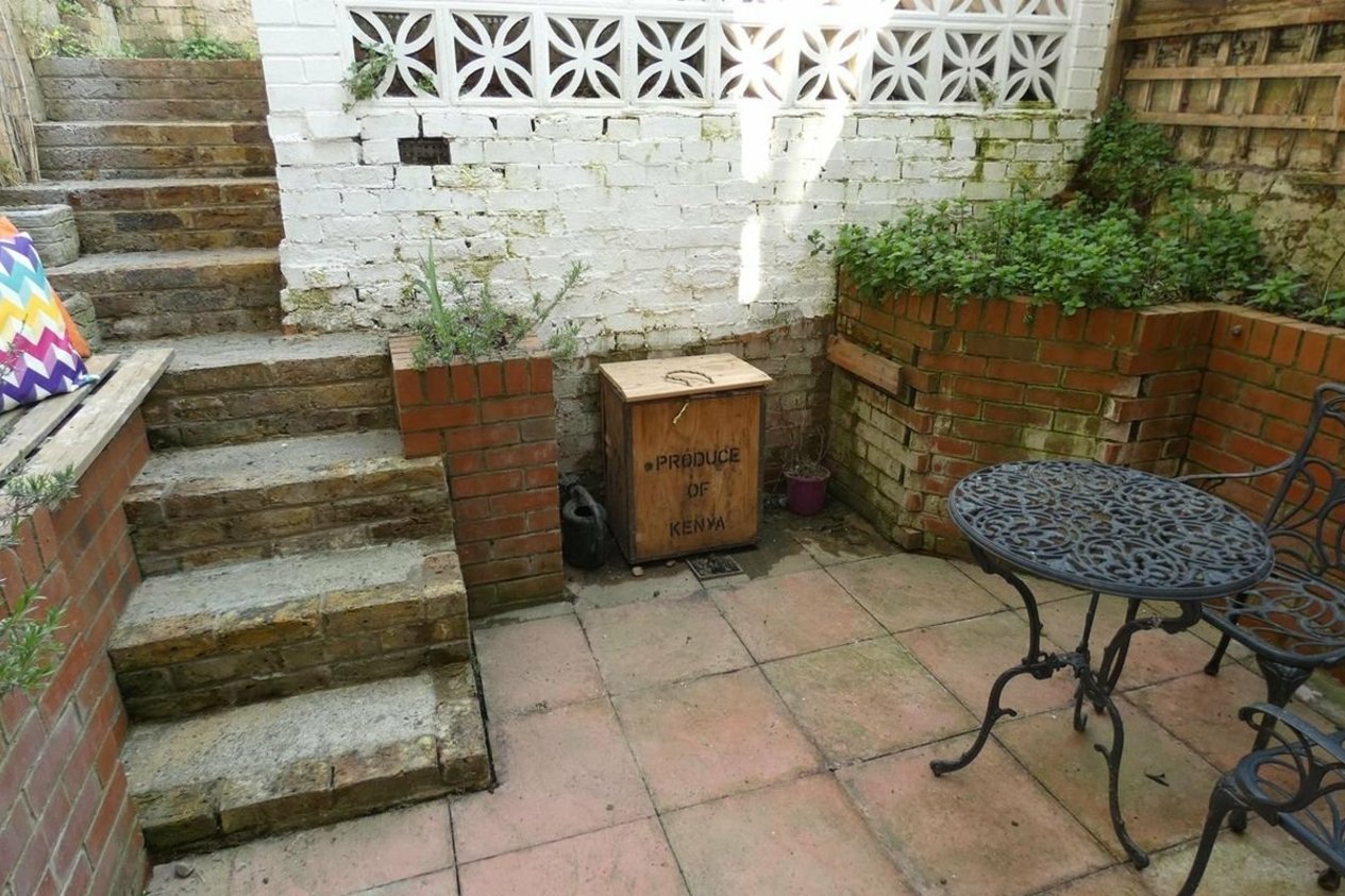 Properties To Let in Central Parade Herne Bay