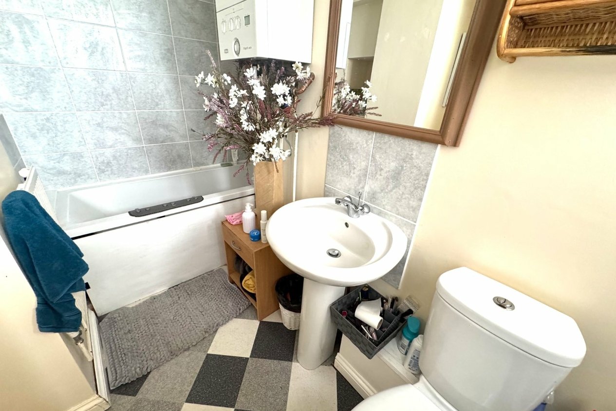 Properties To Let in Chatham Place Ramsgate
