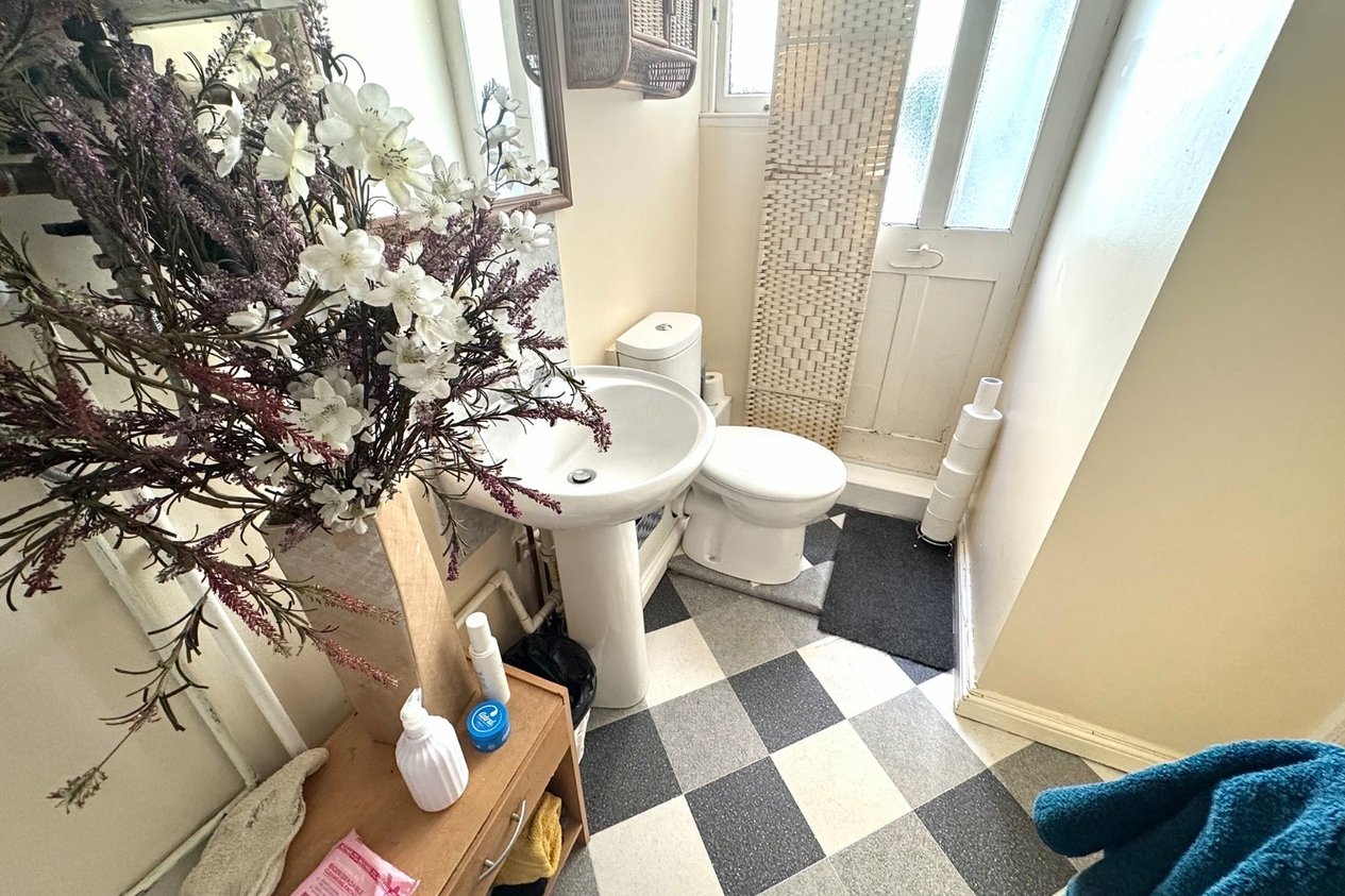 Properties To Let in Chatham Place Ramsgate