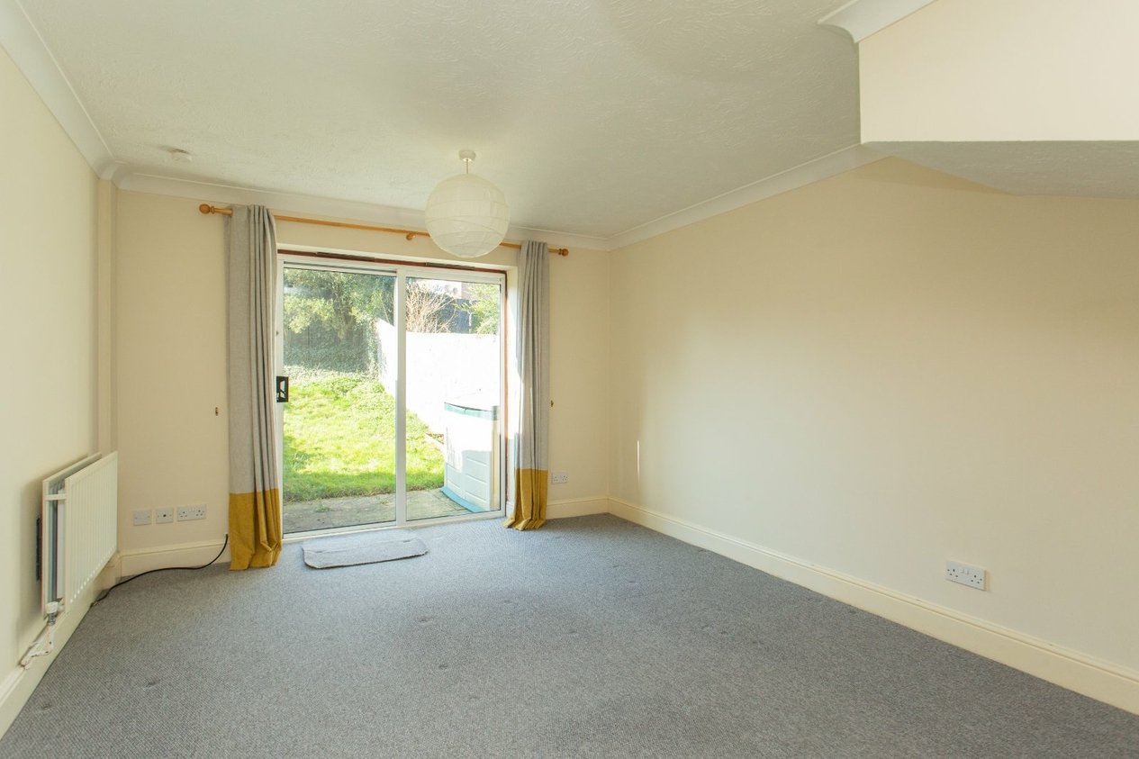 Properties Let in Chineham Way Canterbury