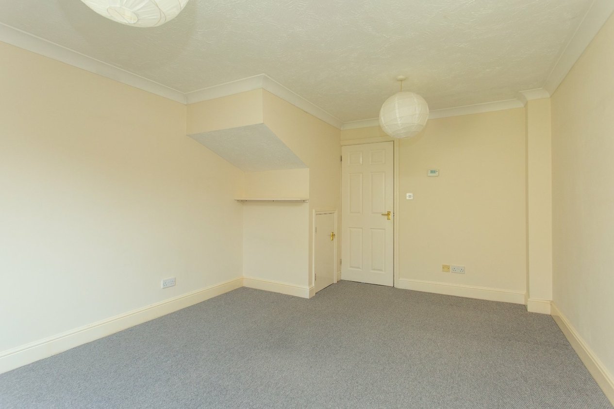 Properties Let in Chineham Way Canterbury