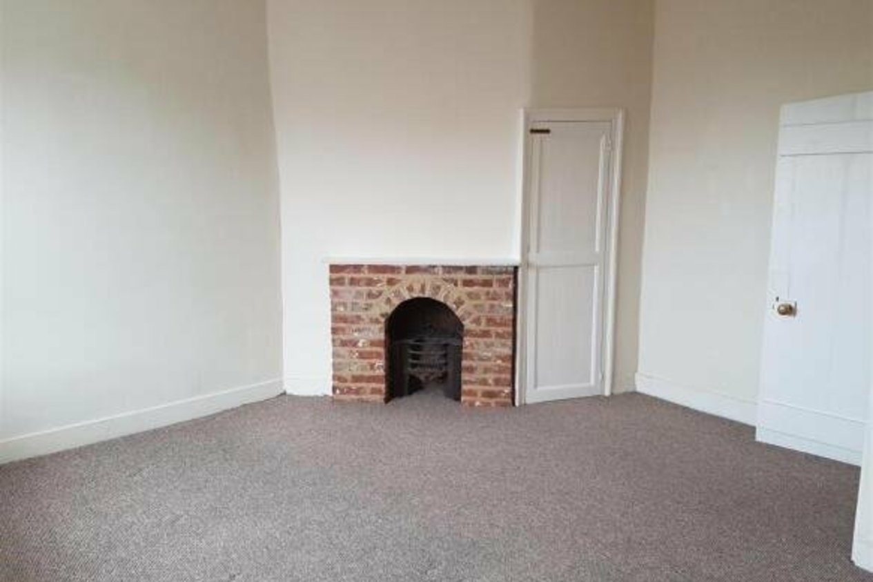 Properties To Let in Church Street St. Pauls
