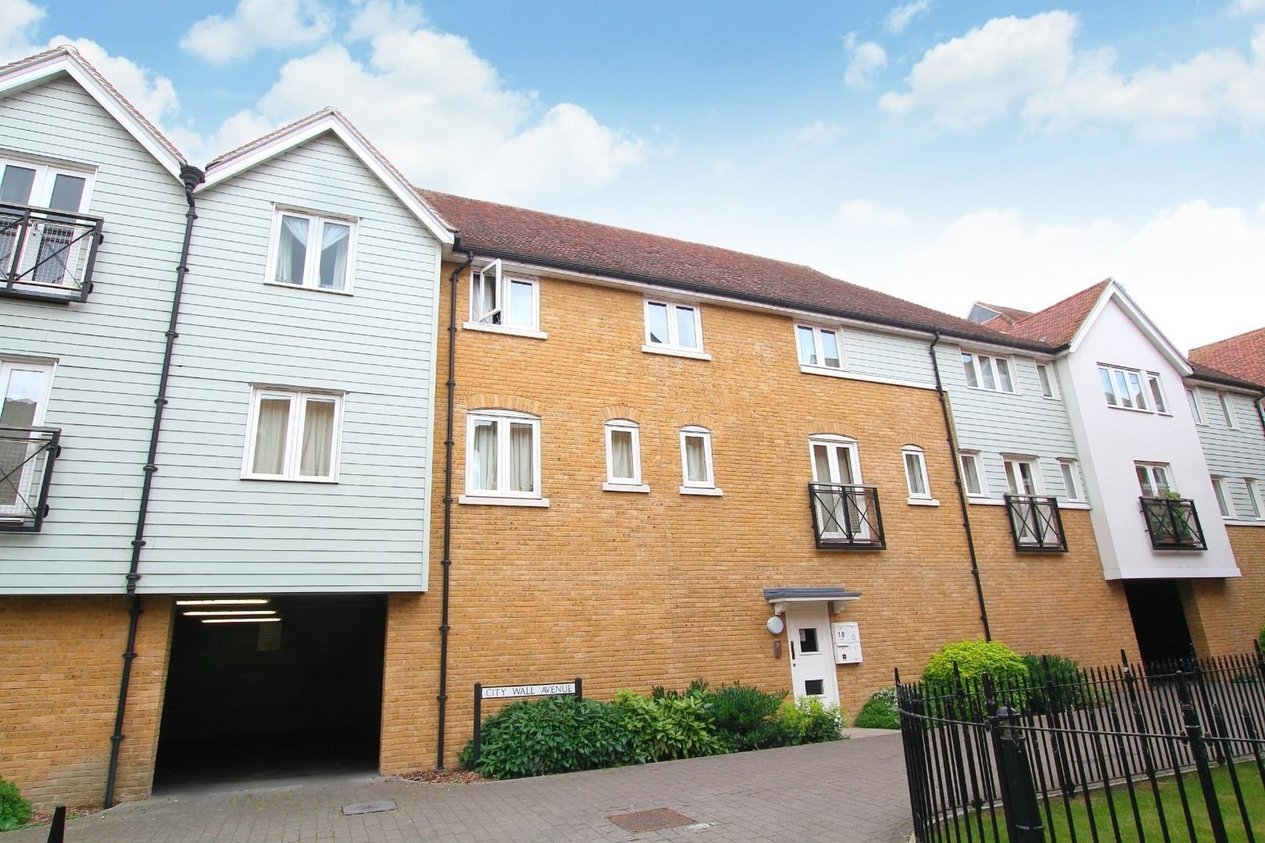 Properties Let Agreed in City Wall Avenue  Canterbury