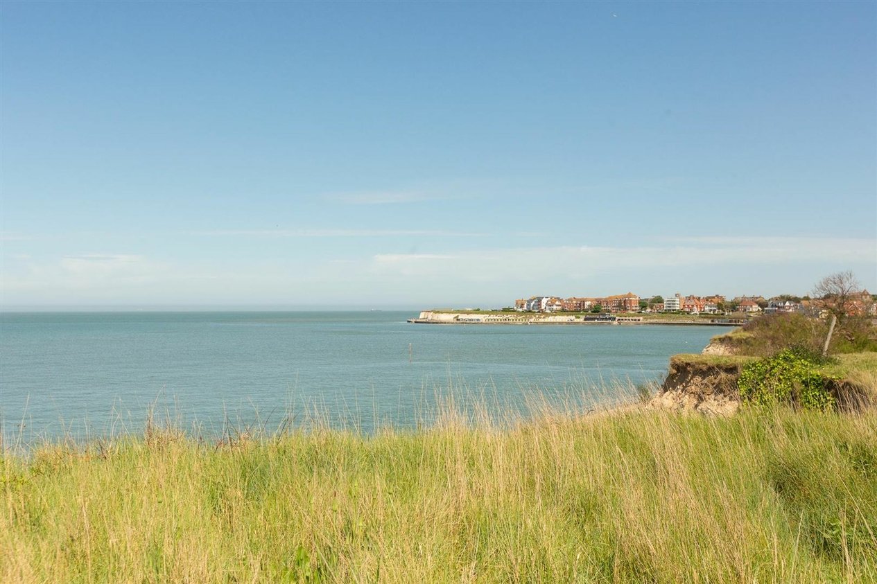 Properties To Let in Cliff Field  Westgate-On-Sea