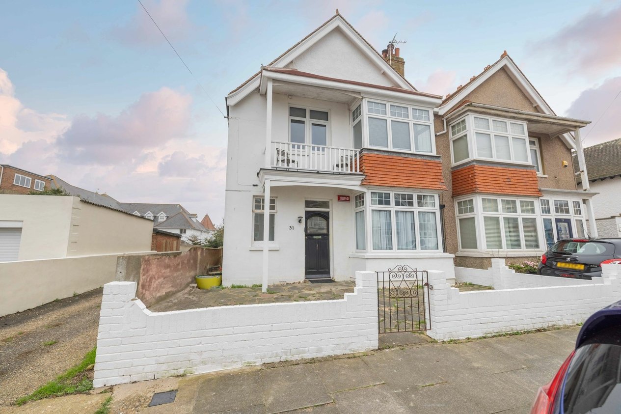 Properties To Let in Cliffe Avenue  Margate