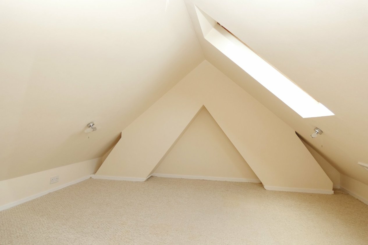 Properties Let in Clifton Gardens Canterbury