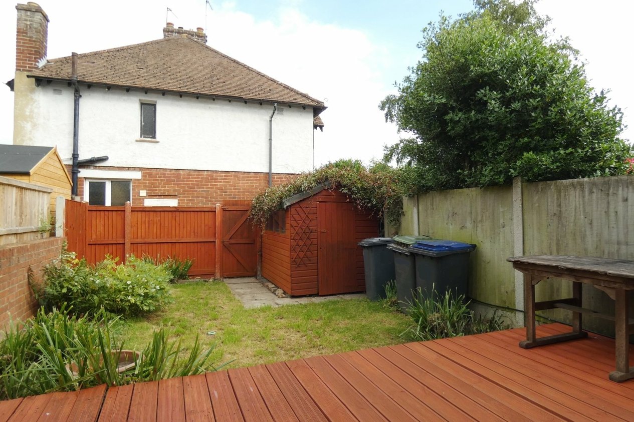Properties Let in Clifton Gardens Canterbury