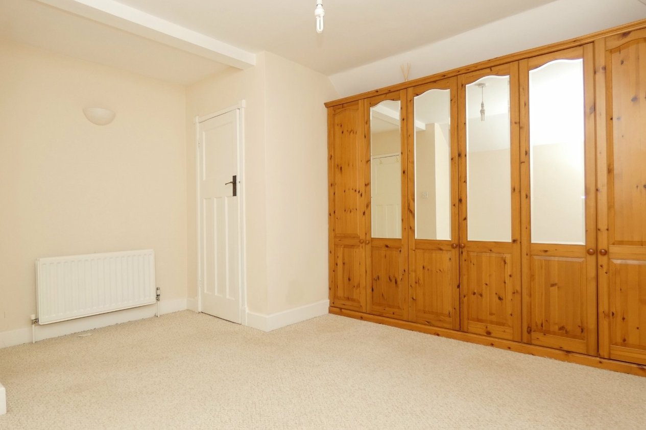 Properties Let in Clifton Gardens Canterbury