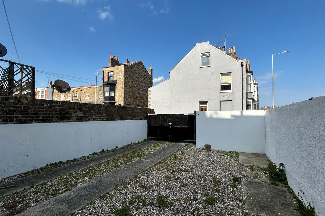 Properties To Let in Clifton Lawn Ramsgate