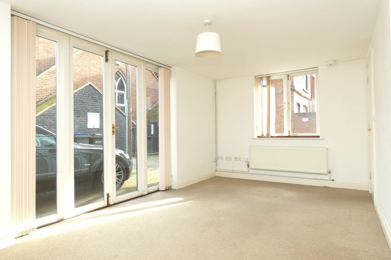 Properties To Let in Cobden Place  Canterbury