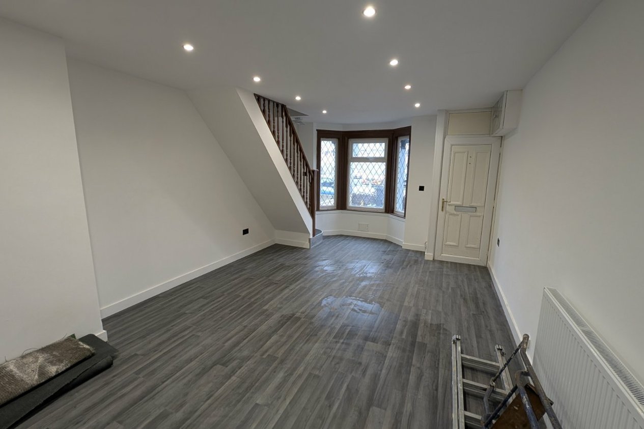Properties Let Agreed in Coombe Valley Road Dover