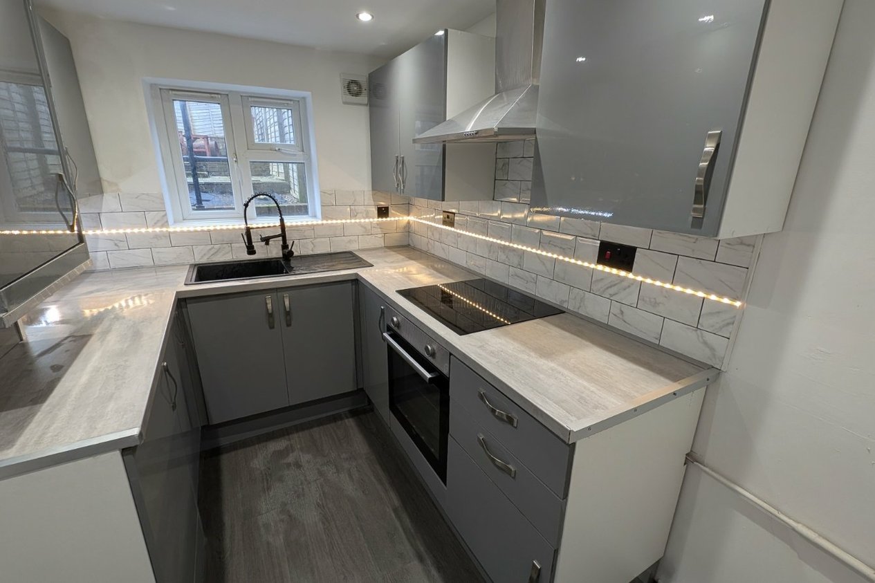 Properties Let Agreed in Coombe Valley Road Dover