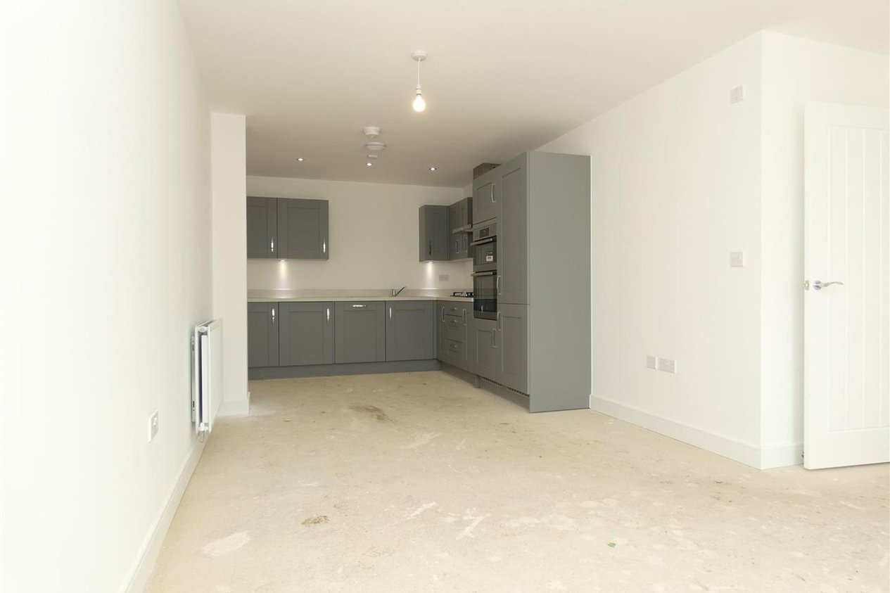 Properties Let Agreed in Cotter Way  Canterbury
