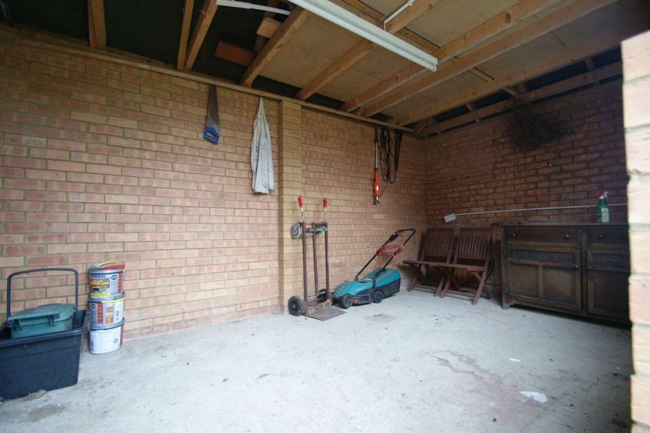 Properties Let in Courtenay Road Deal
