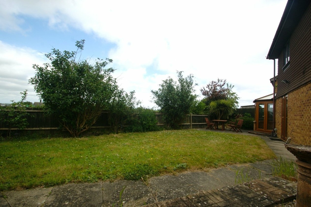 Properties Let in Courtenay Road Deal