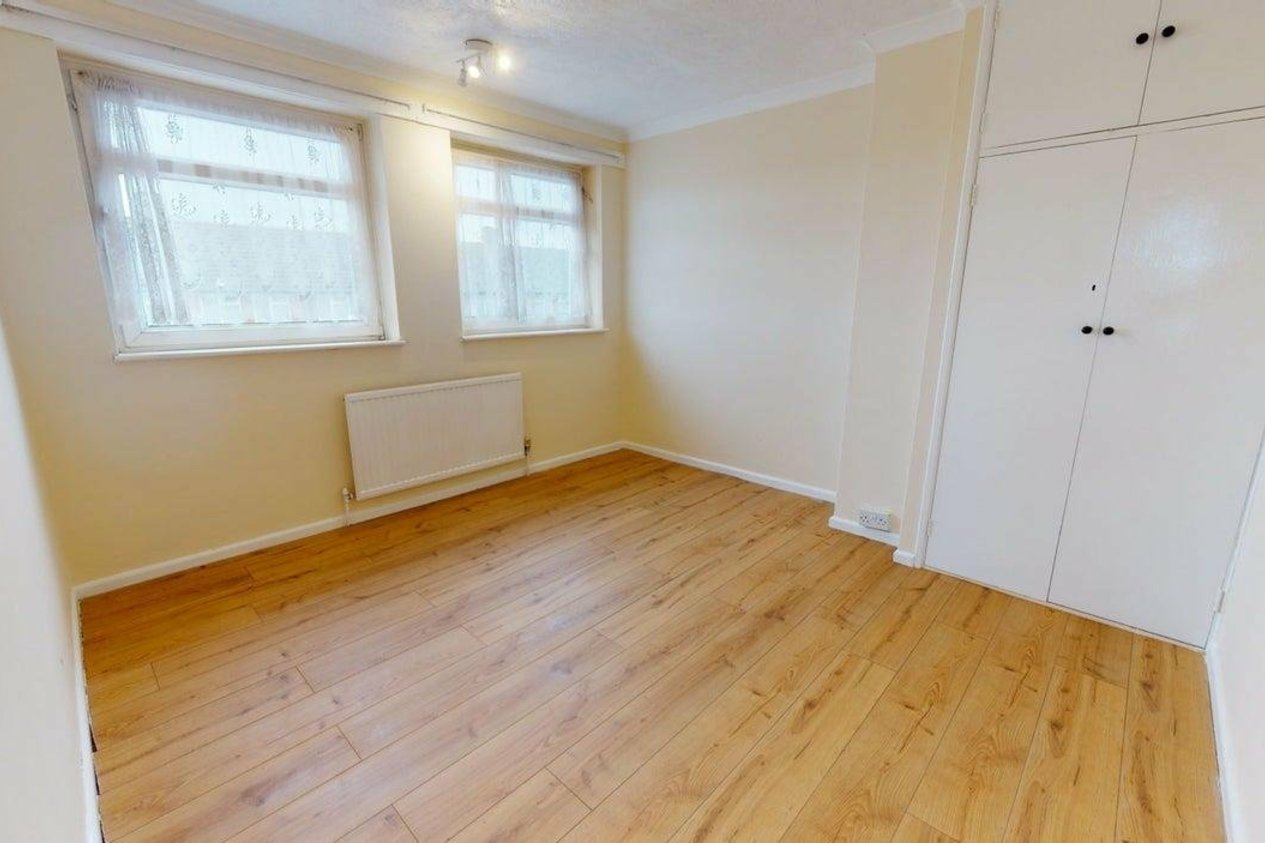 Properties To Let in Cumberland Avenue Canterbury