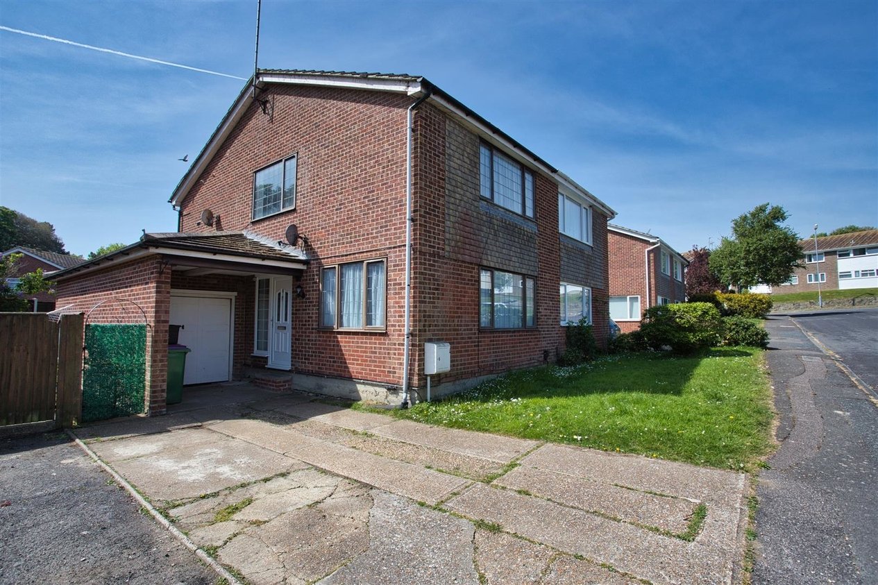 Properties To Let in Darnley Close 