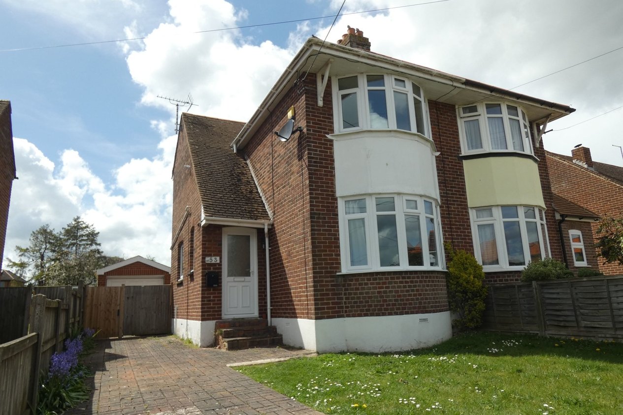 Properties Let Agreed in Deansway Avenue  Sturry