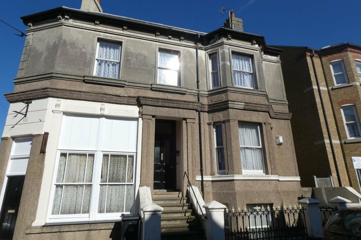 Properties To Let in Dolphin Street Herne Bay