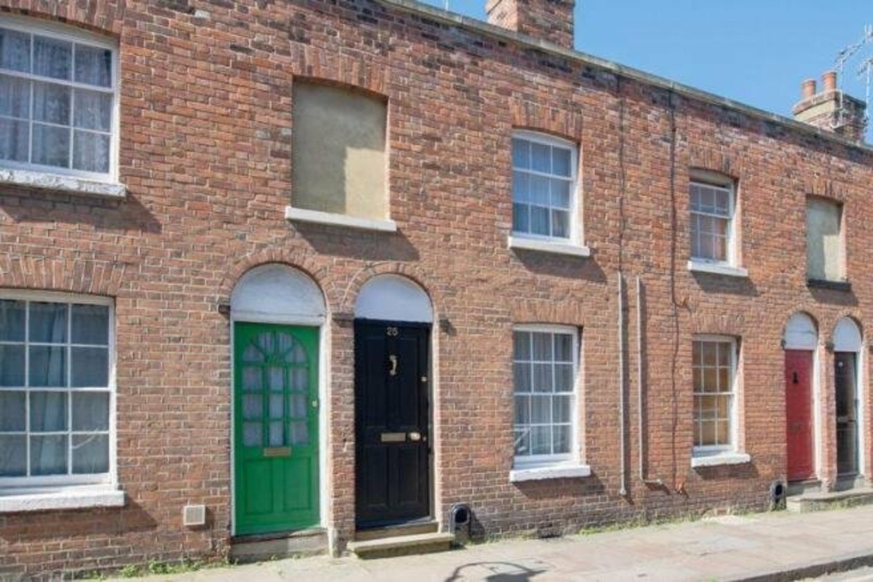 Properties Under Offer in Dover Street Canterbury