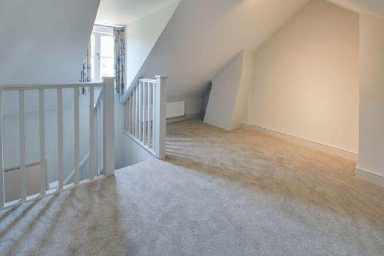 Properties Under Offer in Dover Street Canterbury