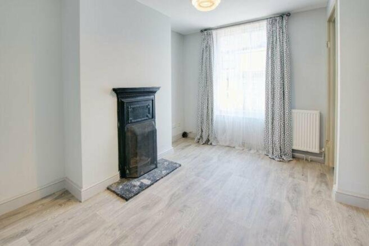 Properties Under Offer in Dover Street Canterbury
