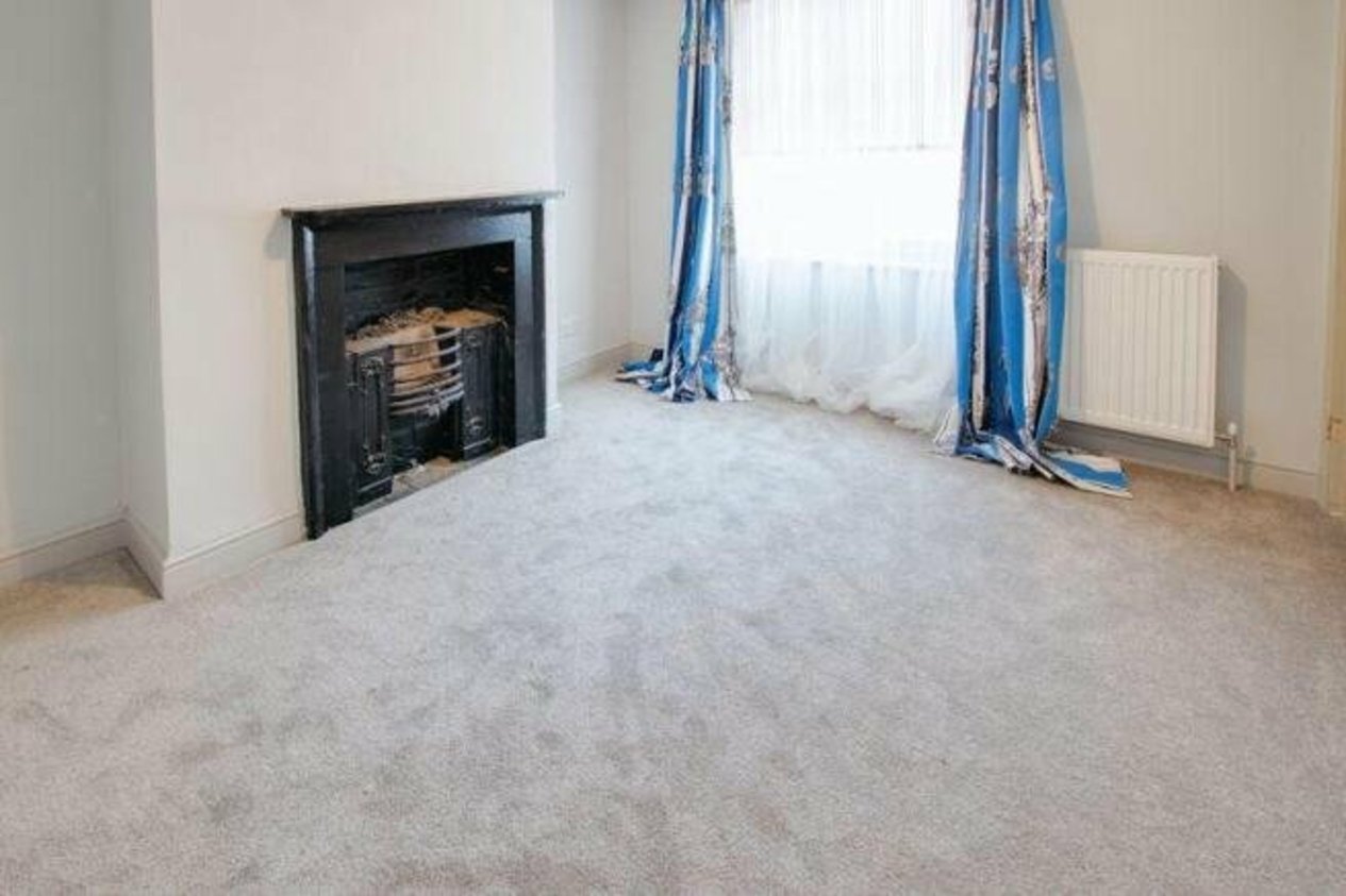 Properties Under Offer in Dover Street Canterbury